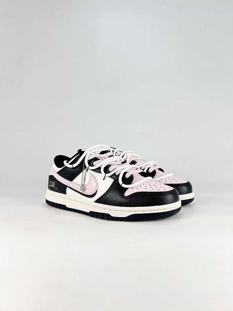 Nike Dunk SB Low CW1590-100 Graphic Detail Sneakers Black White Pink