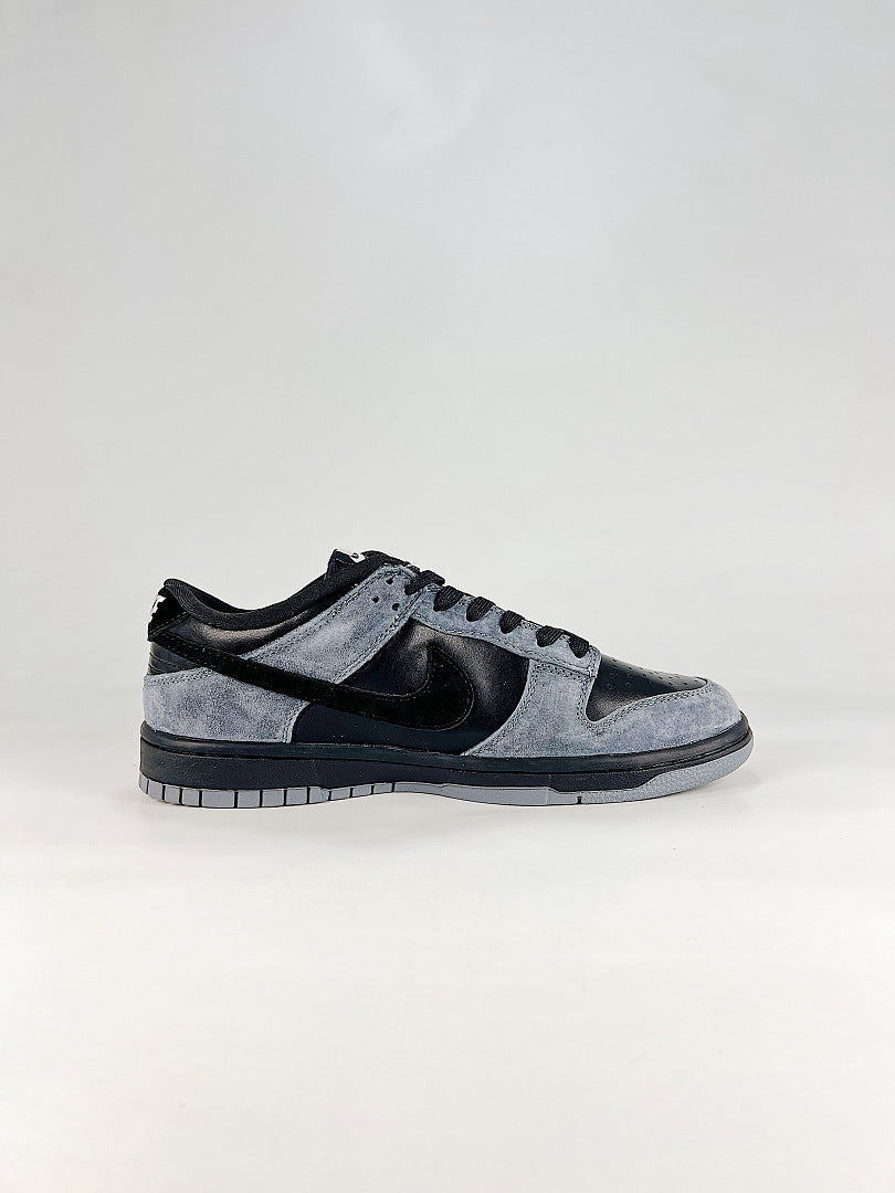 Nike Dunk SB Low DS6608-027 Stussy Graphic Detail Sneakers Gray Black