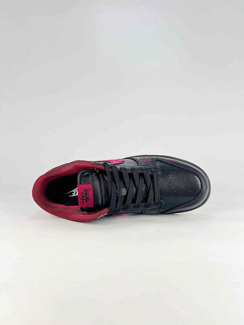 Nike Dunk SB Low DS6608-028 Stussy Graphic Detail Sneakers Black Pink