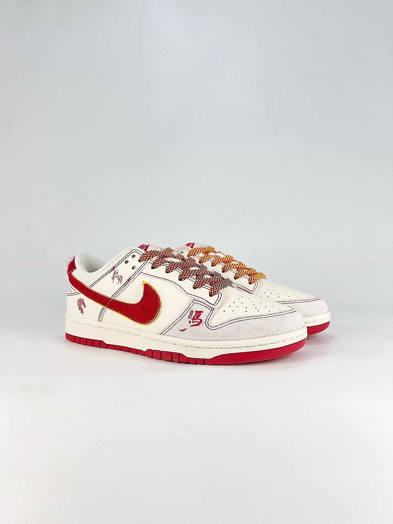 Nike SB Dunk Low JY6988-131 White Sneakers