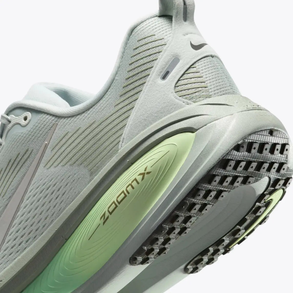 Nike Vomero 18 Light Silver College Grey Barely Volt Running Shoes