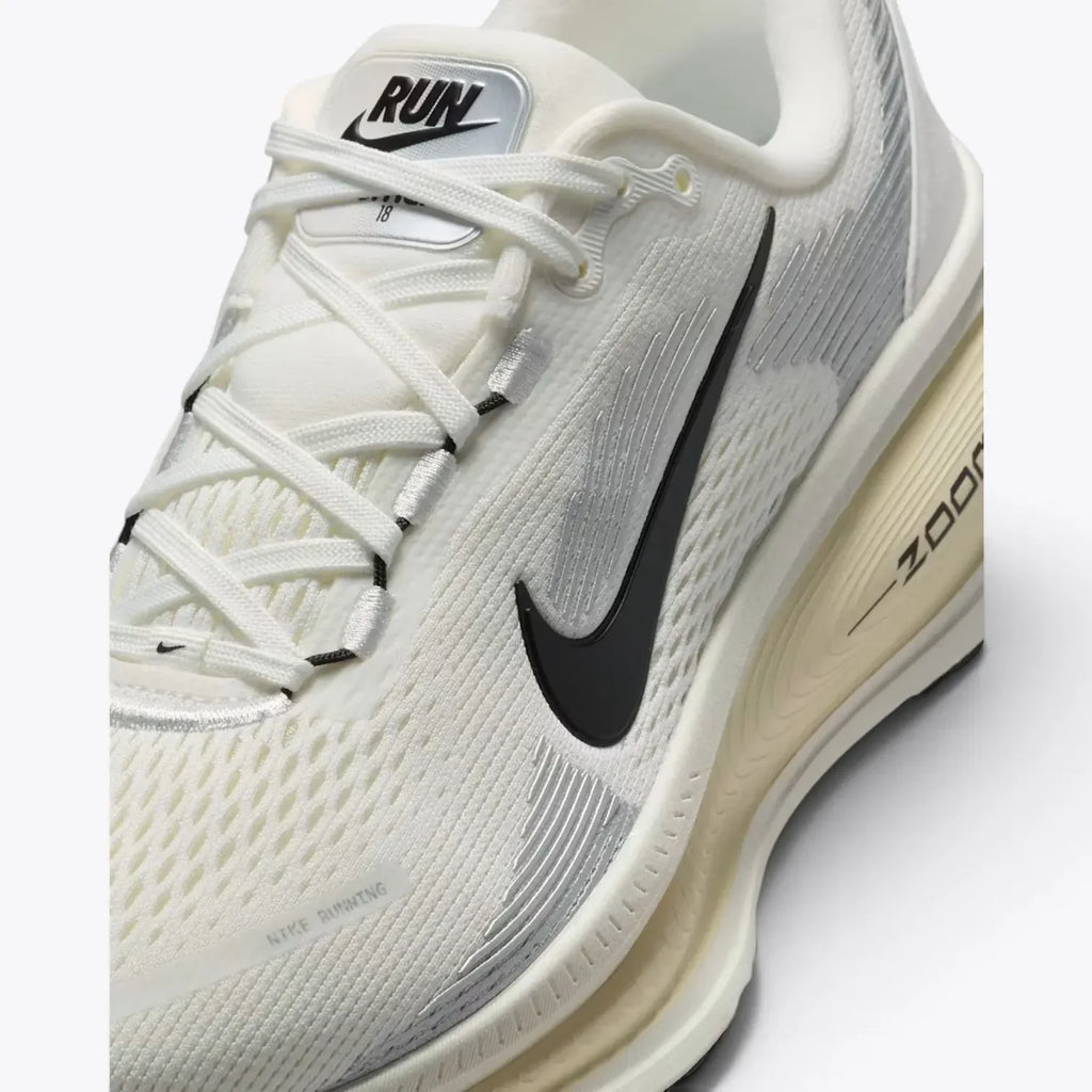 Nike Vomero 18 Summit White Coconut Milk Running Shoes