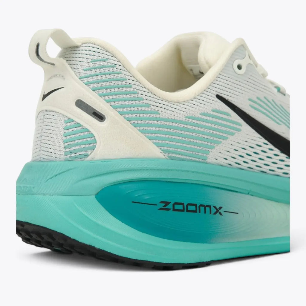 Nike Vomero 18 Summit White Geode Teal Running Shoes