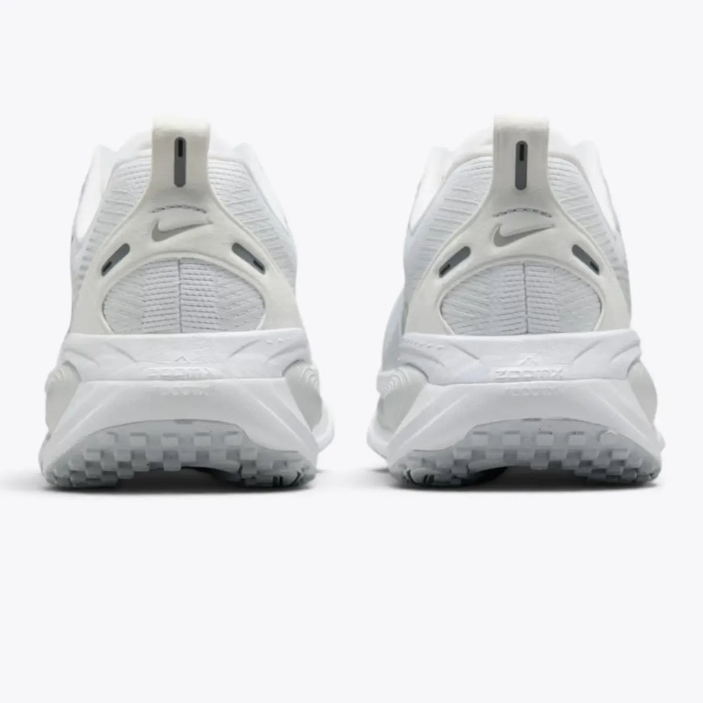 Nike Vomero 18 White Metallic Silver Photon Dust Running Shoes