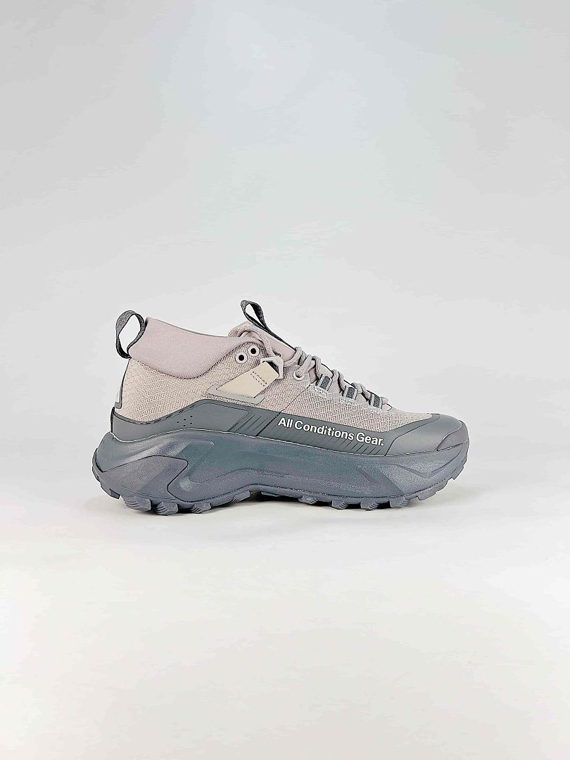Nike ACG Mountain Fly GTX SE Light Bone Grey Vibram Trail Sneakers