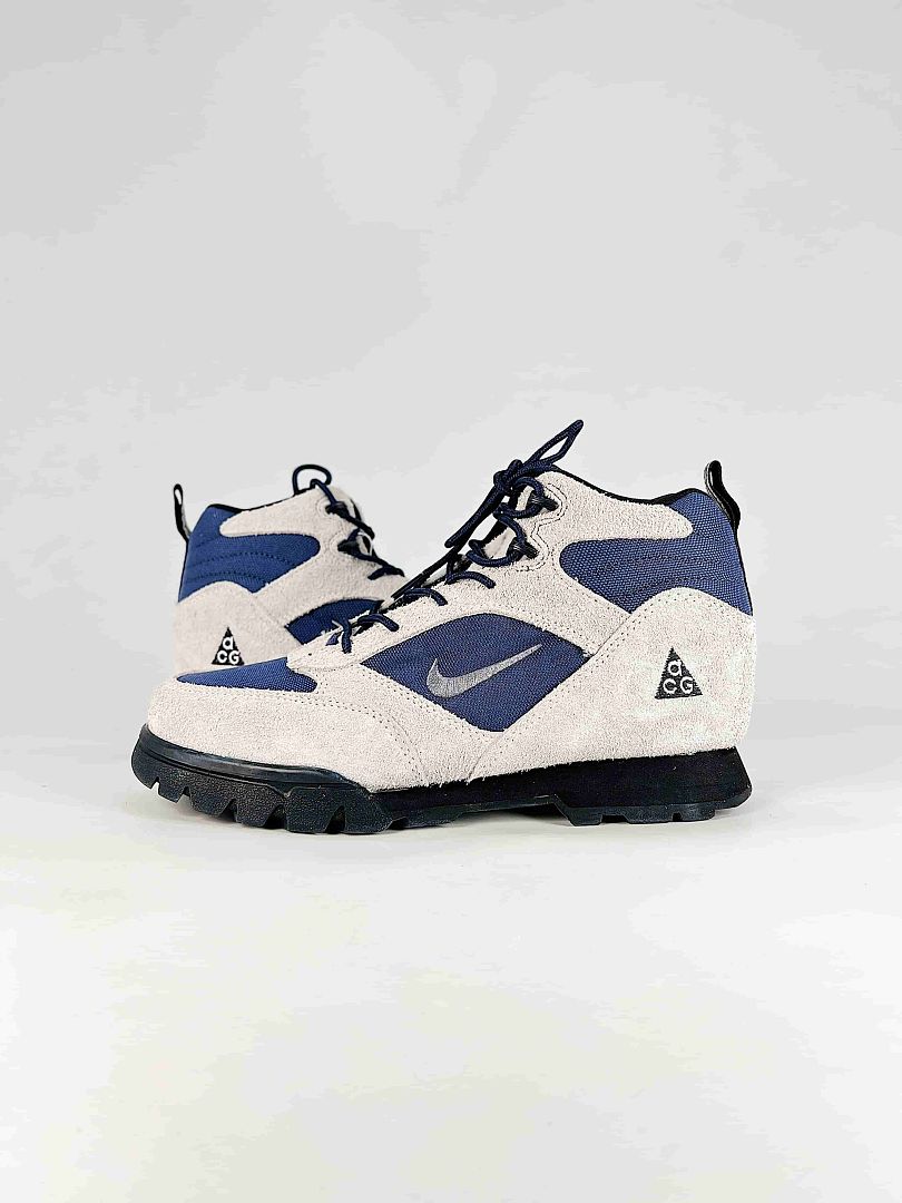 Nike ACG Torre Light Pumice Navy Lugged Trail Sneakers