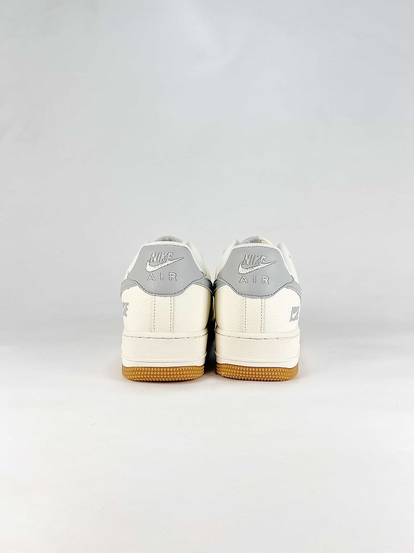 Nike Air Force 1 07 Low DN9688-122 Graphic Logo Detail Sneakers Sail Gray Red Gum