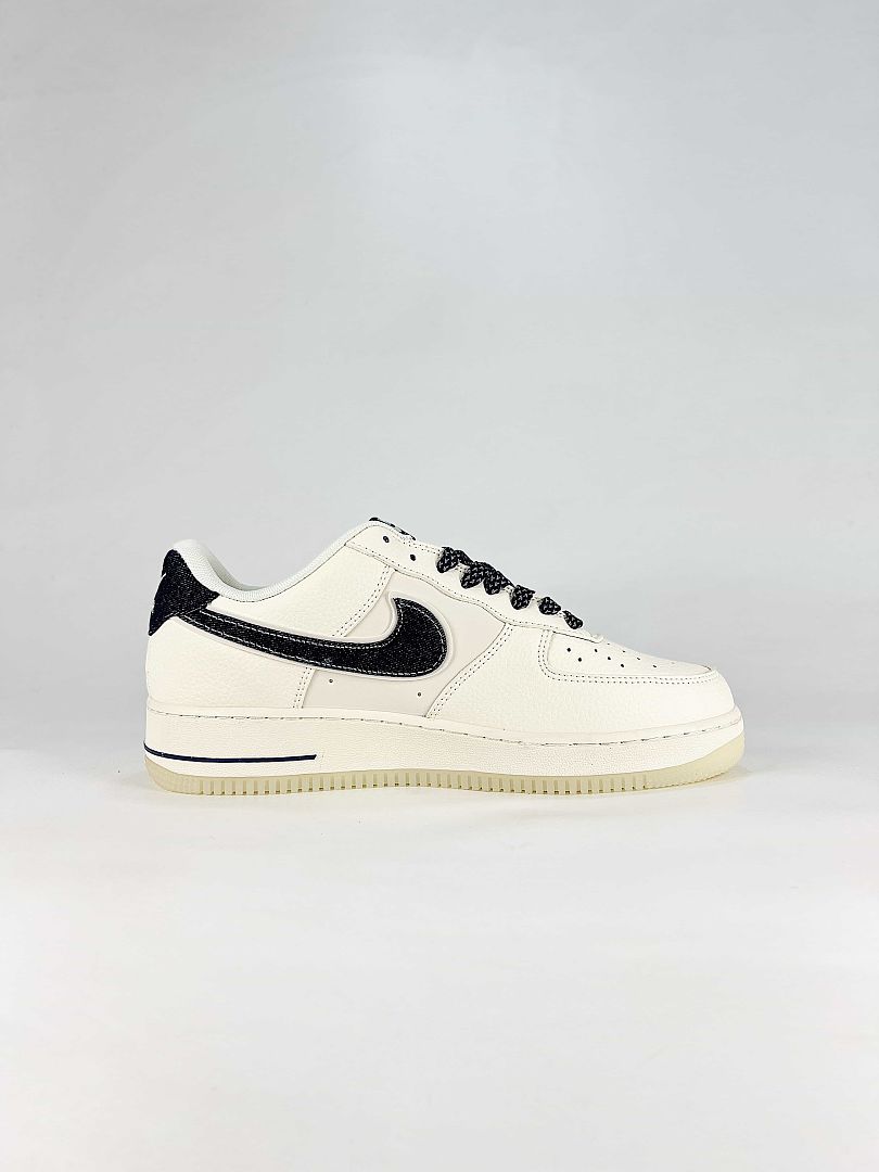 Nike Air Force 1 07 Low DN9688-135 Stussy Script Supreme Box Logo Graphic Detail Sneakers Sail Black Red