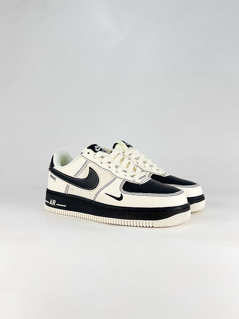 Nike Air Force 1 07 Low DN9688-147 Stussy Double Swoosh Graphic Detail Sneakers White Black