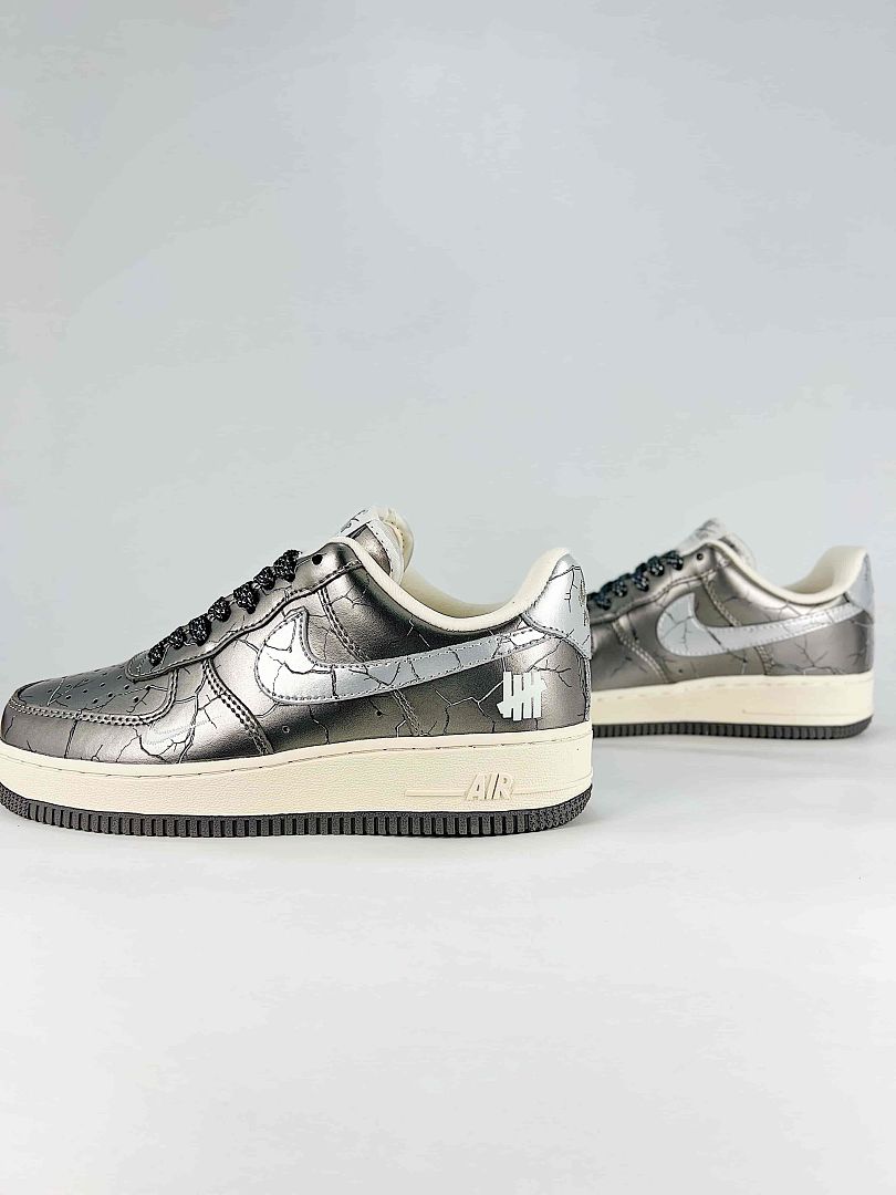 Nike Air Force 1 07 Low JC8888-003 Metallic Crackle Graphic Sneakers Silver Black