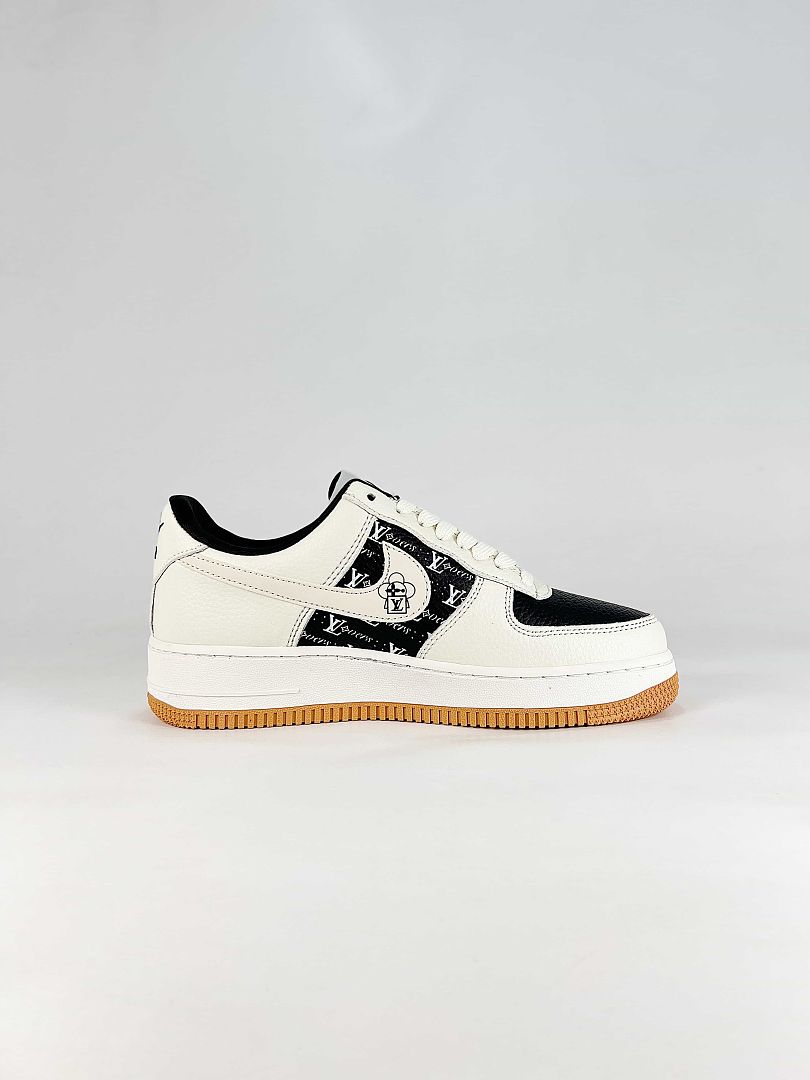 Nike x Louis Vuitton Air Force 1 07 Low WY0655-110 Monogram Graphic Sneakers White Black Gum