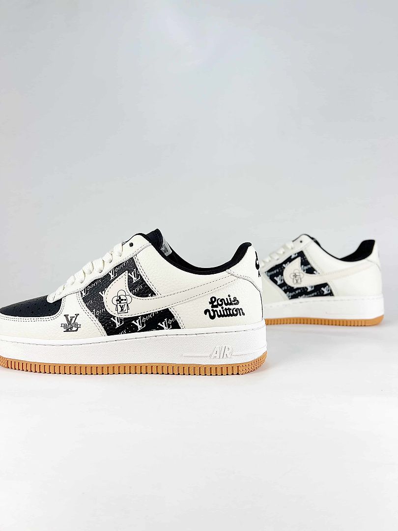 Nike x Louis Vuitton Air Force 1 07 Low WY0655-110 Monogram Graphic Sneakers White Black Gum