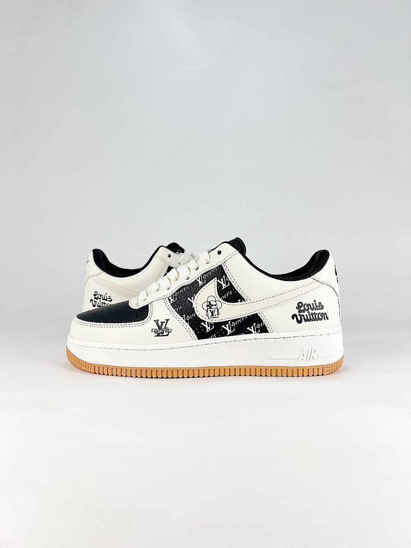 Nike x Louis Vuitton Air Force 1 07 Low WY0655-110 Monogram Graphic Sneakers White Black Gum