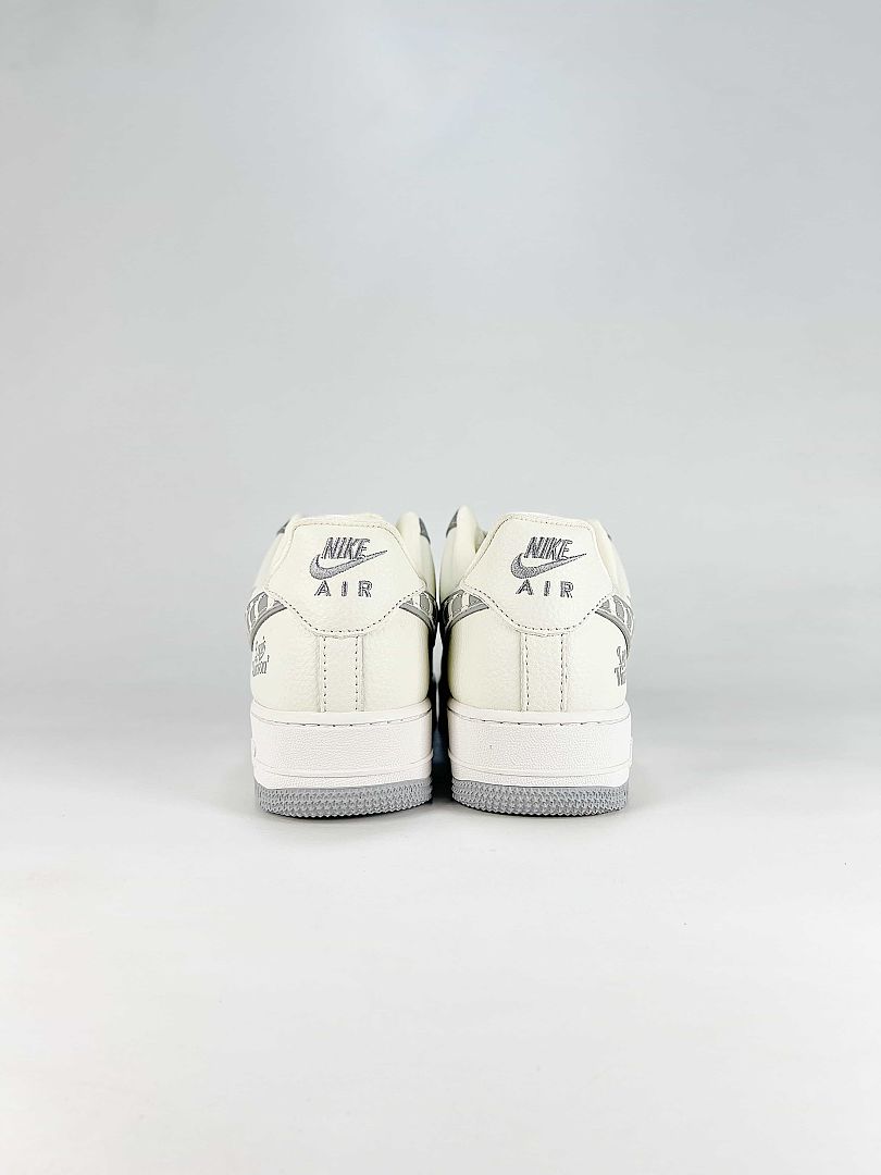 Nike Air Force 1 '07 Low x Louis Vuitton White Grey Sneakers