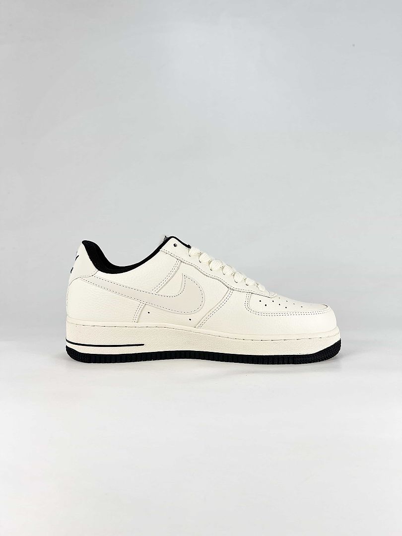 Nike Air Force 1 '07 Low DN9688-135 White Black Sneakers