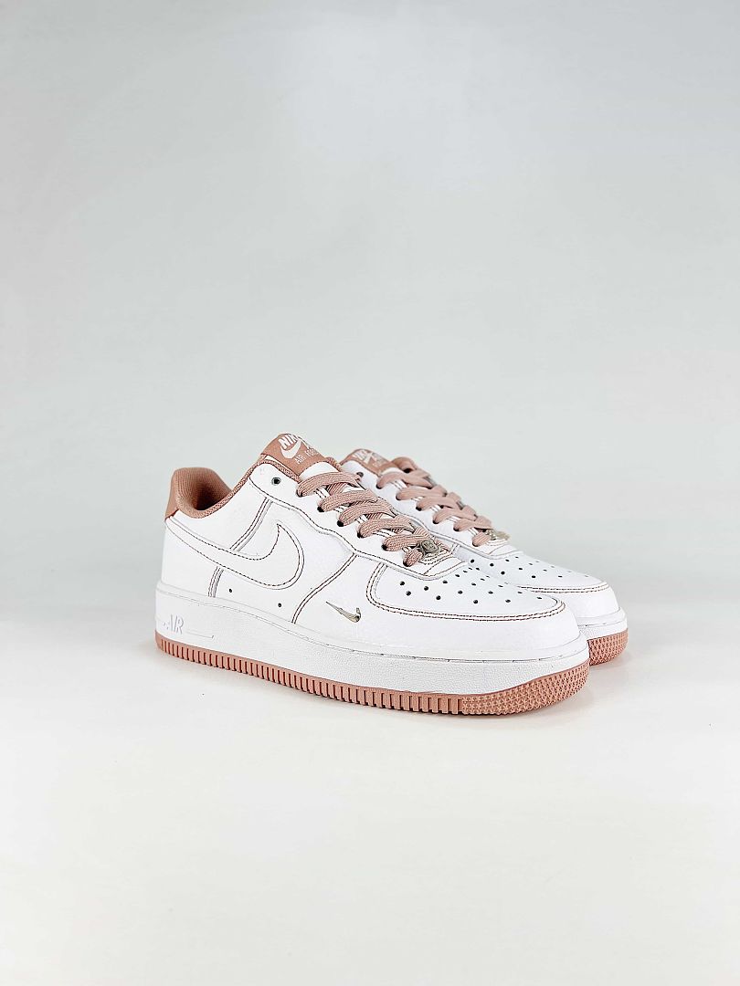Nike Air Force 1 07 Low IB6543-100 Classic Low Top Casual Lifestyle Streetwear Sneakers
