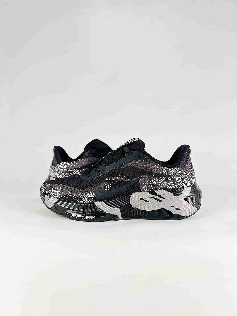 Nike Pegasus 42 IO3928-001 Speckled Graphic Sneakers Black White Silver
