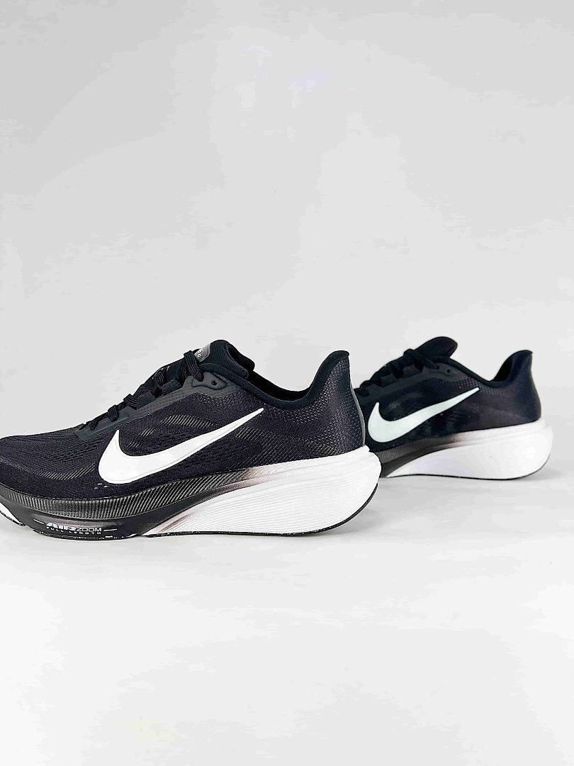 Nike Pegasus 42 IB1881-001 Zoom Air Detail Sneakers Black White