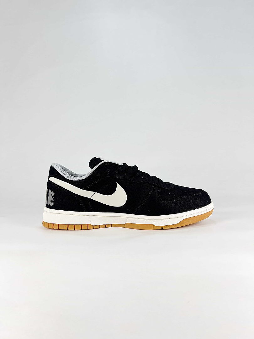 Nike Big Lux 854166-003 Contrast Swoosh Sneakers Black White Gum