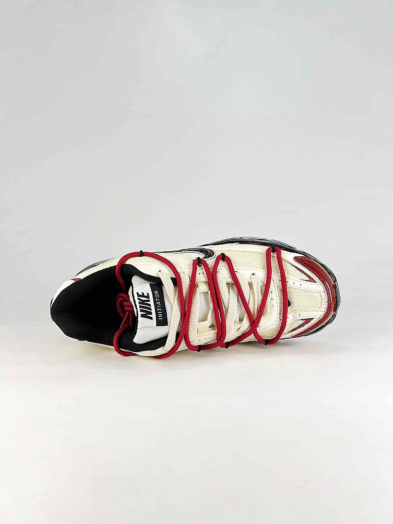 Nike Initiator 394055-101 White Red Black Roadrunner Detail Low Top Sneakers