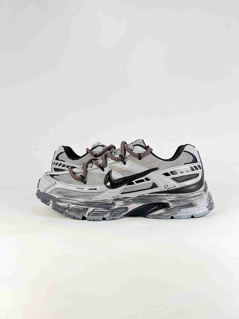 Nike Initiator HQ1183-141 White Grey Black Classic Low Top Retro Running Sneakers