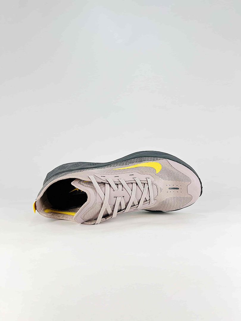 Nike Ava Rover GORE-TEX IQ7633-002 Beige Grey Black Volt Outdoor Trail Sneakers