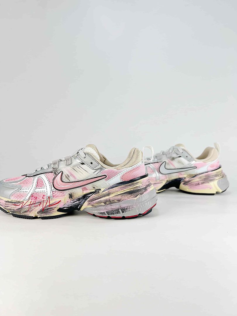 Nike V2K Run FD0736-100 White Pink Silver Retro Sneakers