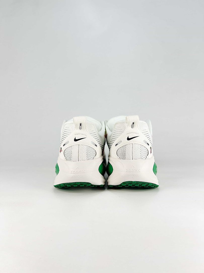 Nike Vomero 18 GTX DM6828-007 White Red Green Running Sneakers