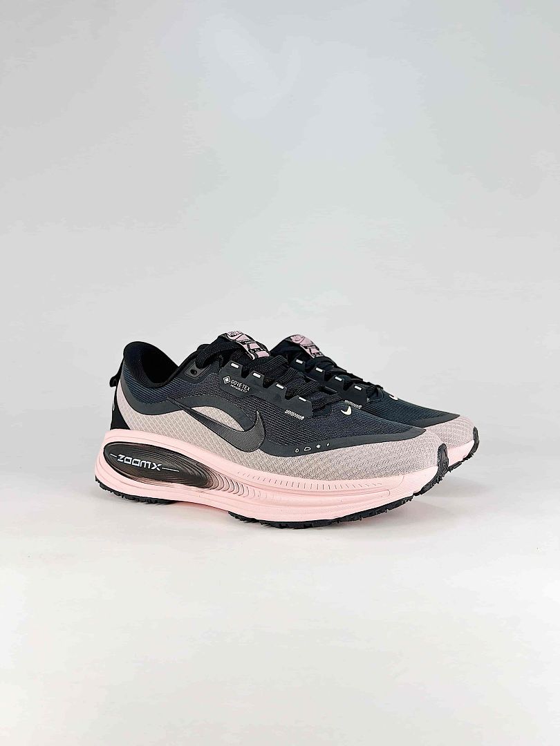 Nike Vomero 18 GTX HQ7002-003 Black Grey Pink Running Sneakers