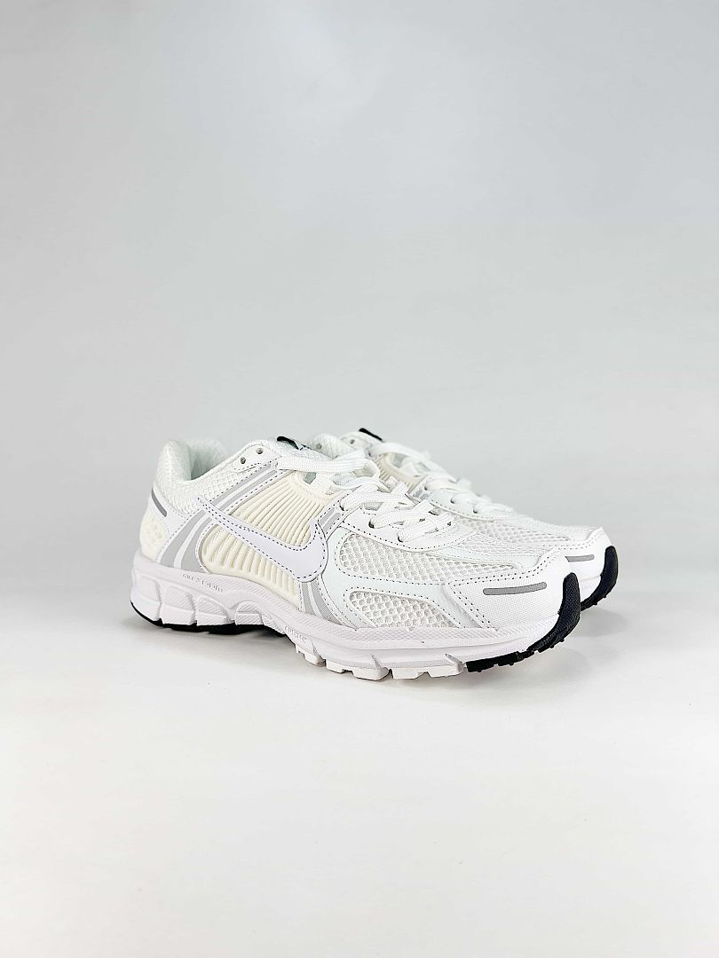 Nike Zoom Vomero 5 FJ4151-004 White Silver Grey Sneakers