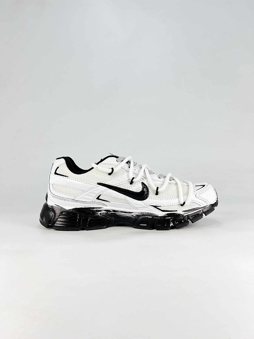 Nike Initiator White Black Chunky Sole Retro Running Sneakers