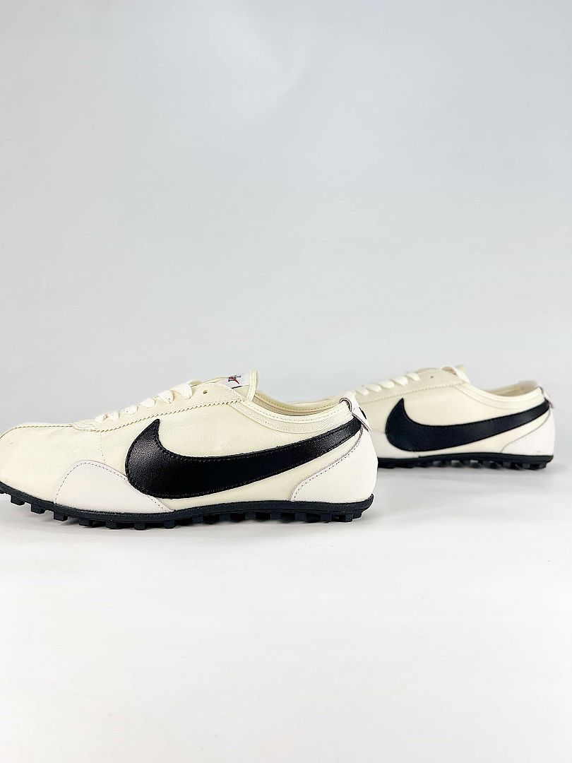 Nike Moon Shoe OG SP Sail Black Waffle Sole Retro Sneakers