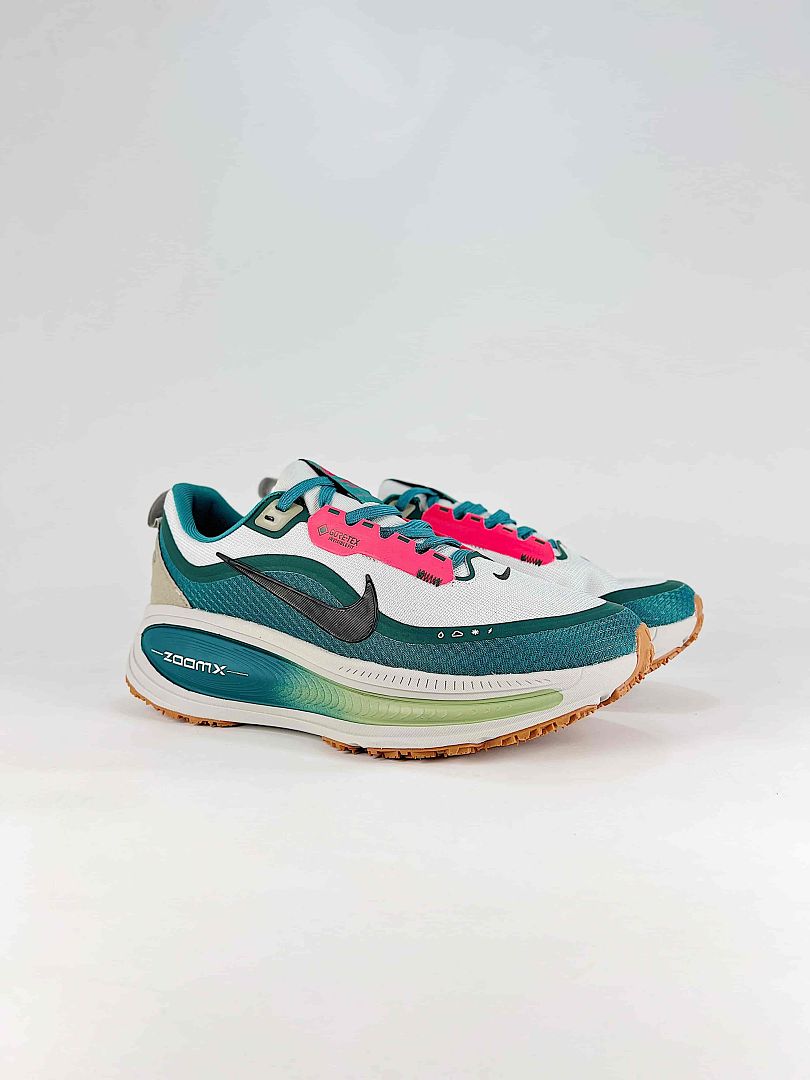 Nike Vomero 18 GTX White Teal Pink ZoomX Running Sneakers